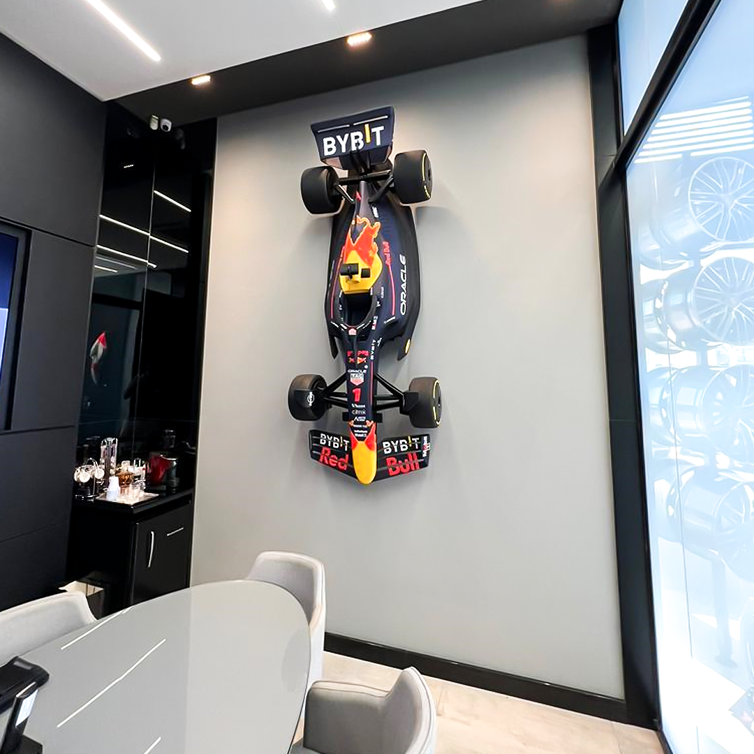 RB18 Tribute - 2022 Size 1:2 – Pantheon Garage