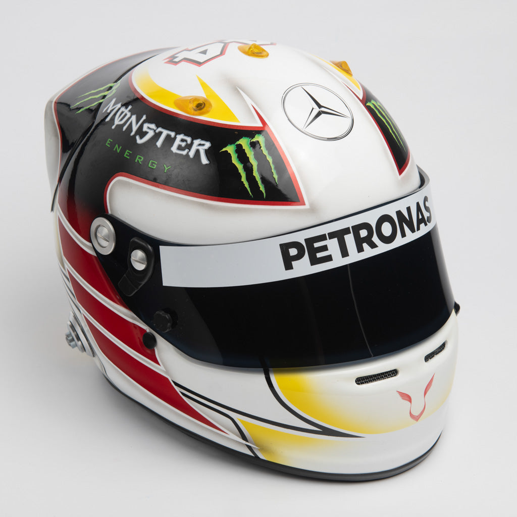 Lewis Hamilton 2014 Champion - Scale 1:1