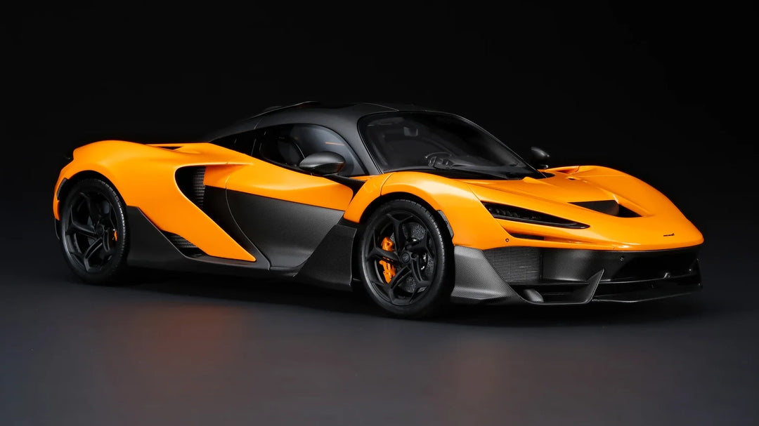 MCLAREN W1 (2024) - PAPAYA SPARK - 1:8 SCALE