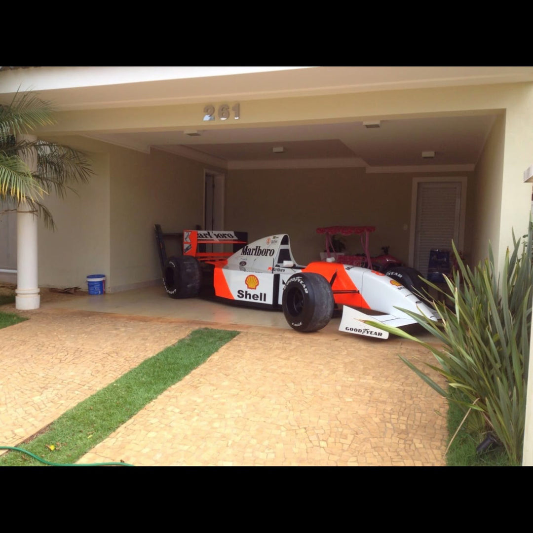 MP4-8 Tribute - Size 1:1