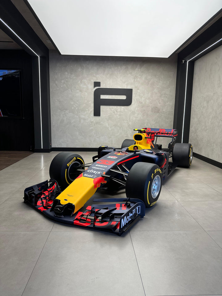 RB13 Tribute - 2017 Size 1:1